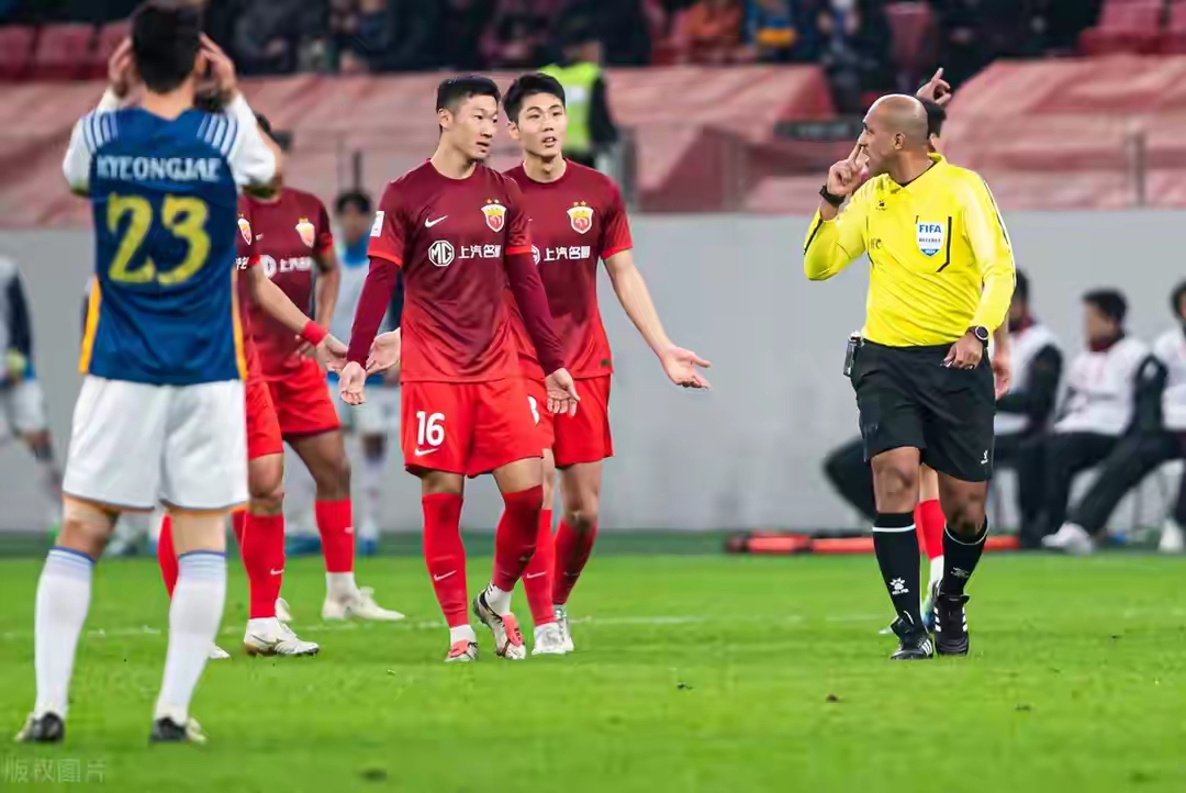 如果双方比分打成29比29,则率先得到第30分的一方取胜 如果双方比分打成29比29,则率先得到第30分的一方取胜