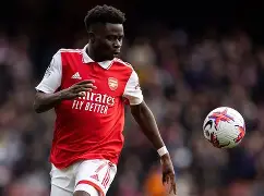 包含上港客场作战击败泰达，全队表现出色完美比赛的词条